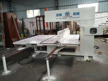 O CNC contorna a máquina de corte/a máquina corte 1.74KW da esponja para o bloco de espuma quadrado